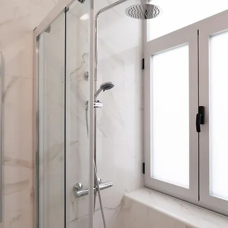 Hostwise - Stylish&cozy Flat Apartament