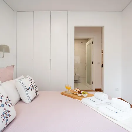 Hostwise - Stylish & Cozy Flat *