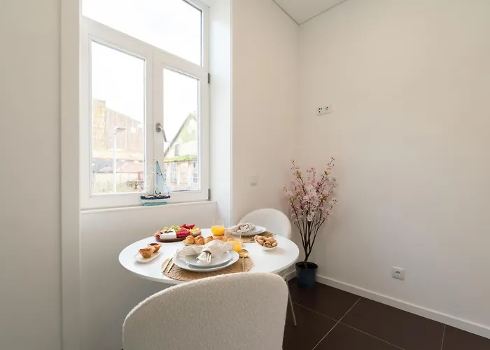 Hostwise - Stylish & Cozy Flat Apartment Matosinhos (Porto)