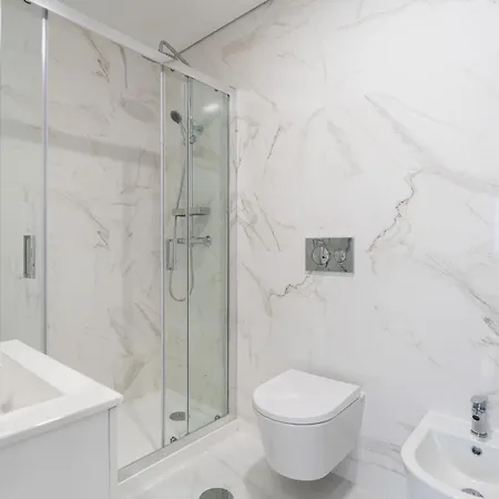 Hostwise - Stylish & Cozy Flat Apartment *