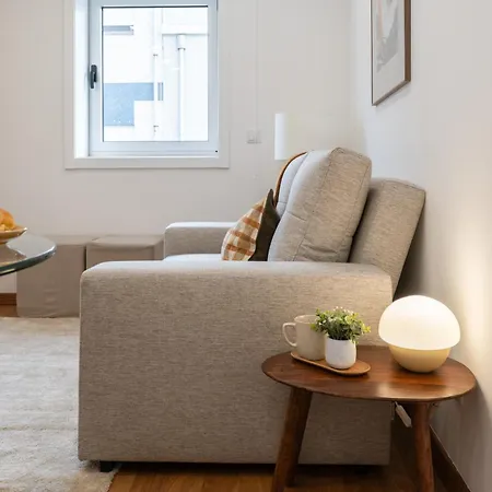 Apartment Hostwise - Stylish & Cozy Flat *