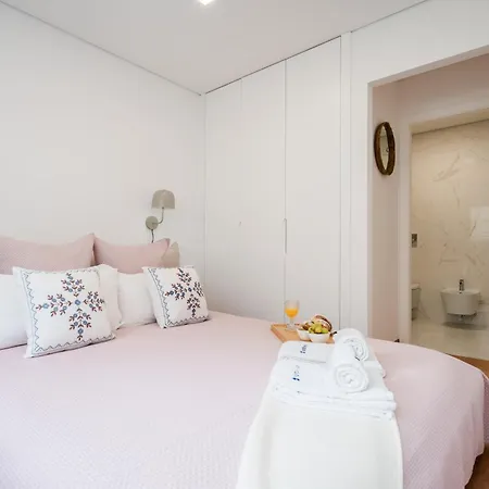 Apartment Hostwise - Stylish & Cozy Flat *
